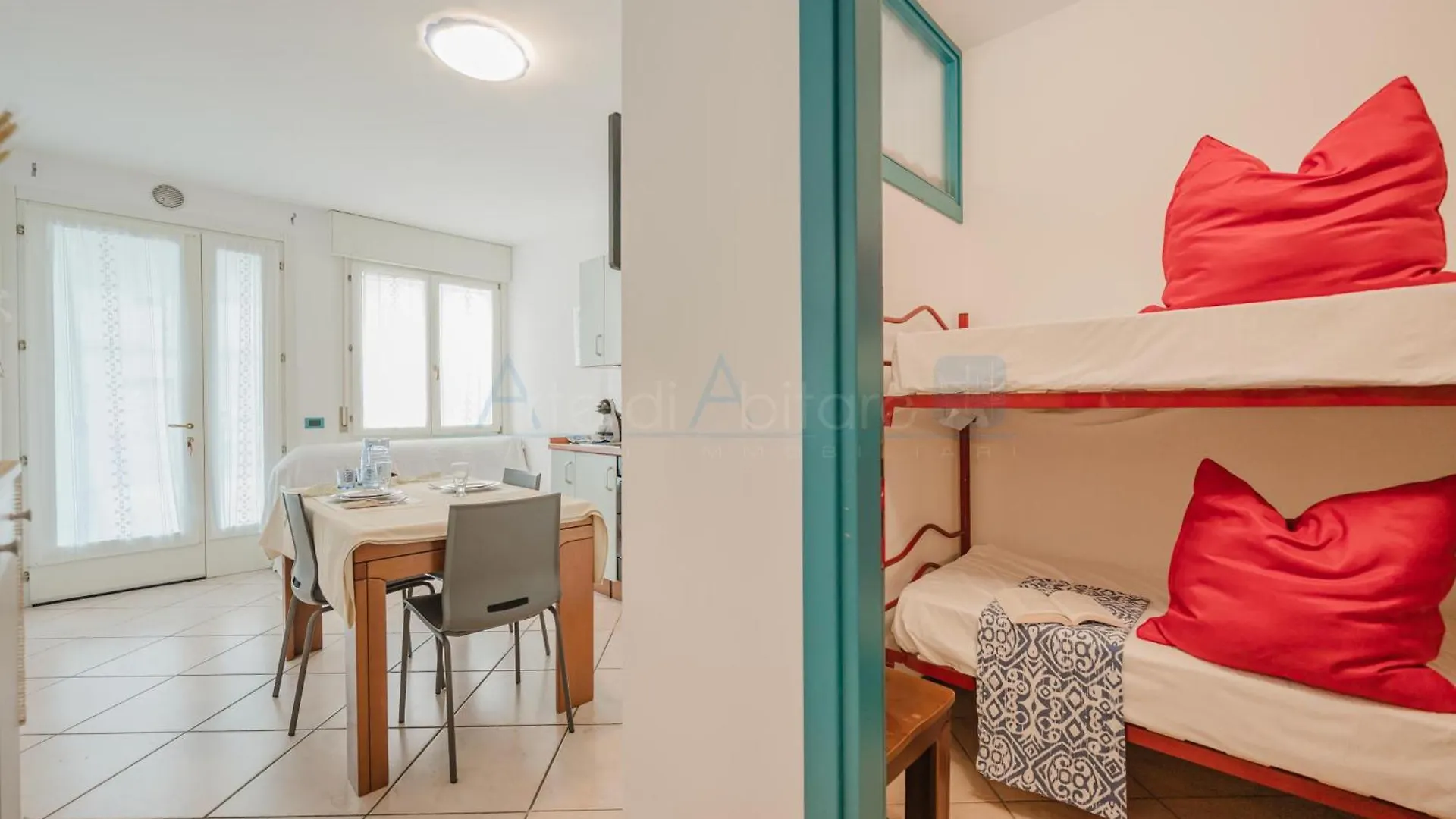 Apartment Oro Veneto Beach Lido di Jesolo Italy